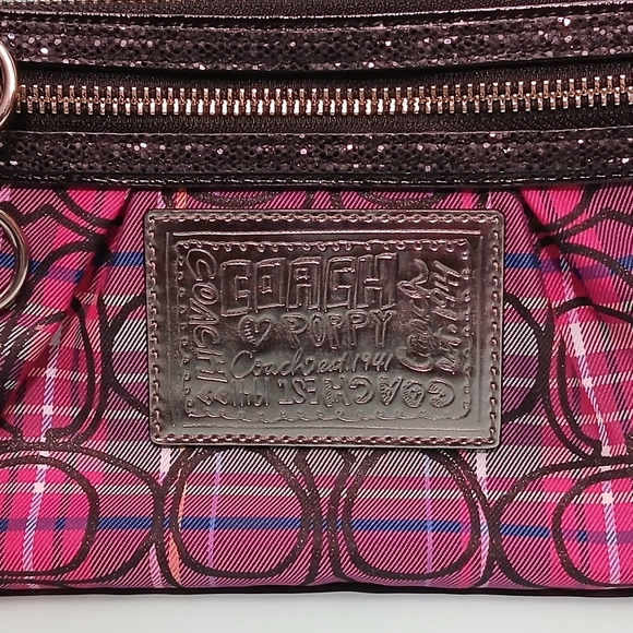Coach Pink and Black Plaid Clutch with Signature Design - Picture 2 of 11